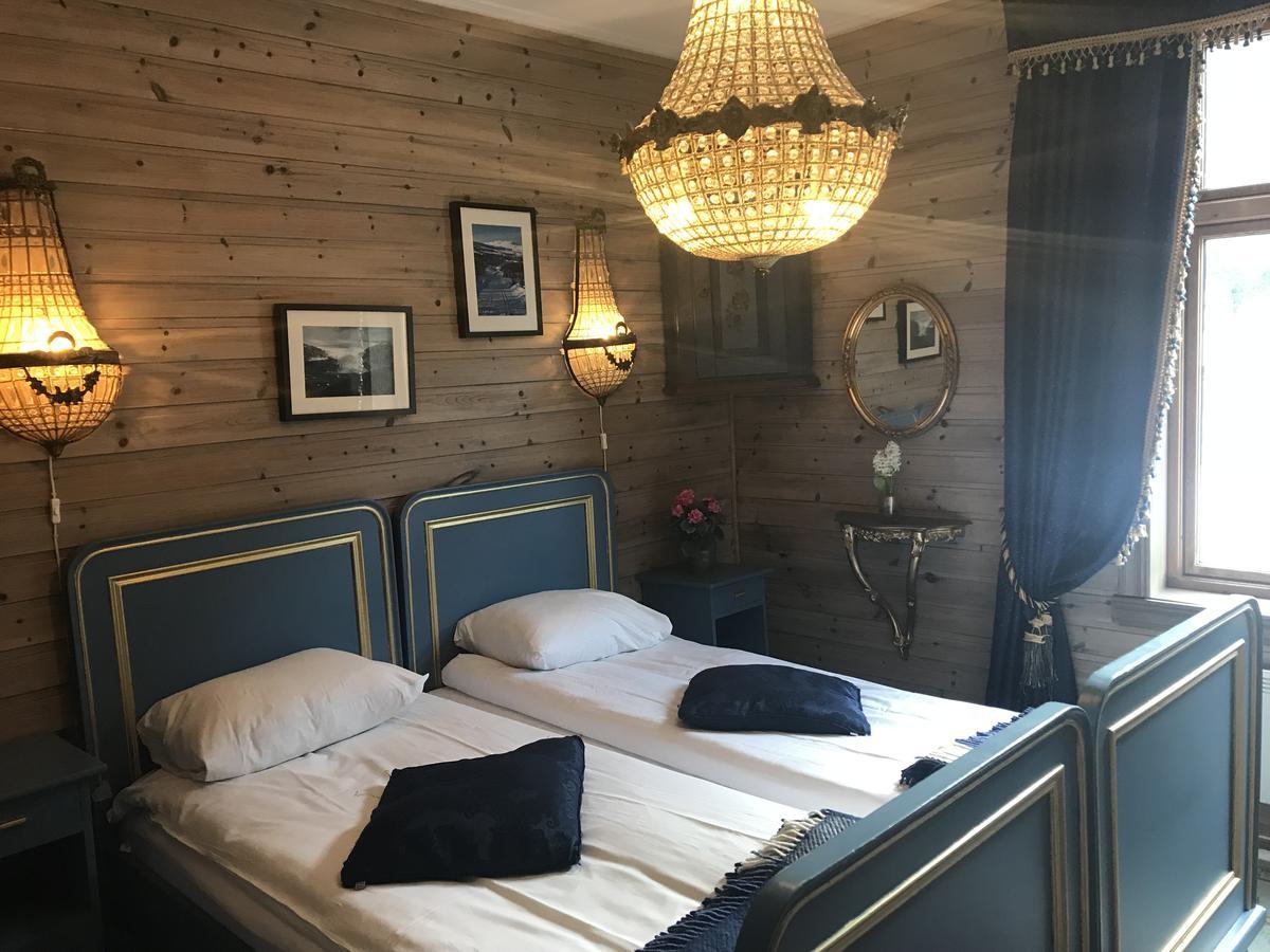 Eidfjord Gjestgiveri 3*